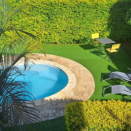 Appartement Paisible Avec Jardin & Piscine البيون المظهر الخارجي الصورة