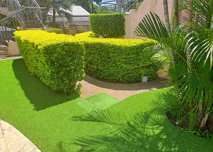 Appartement Paisible Avec Jardin & Piscine